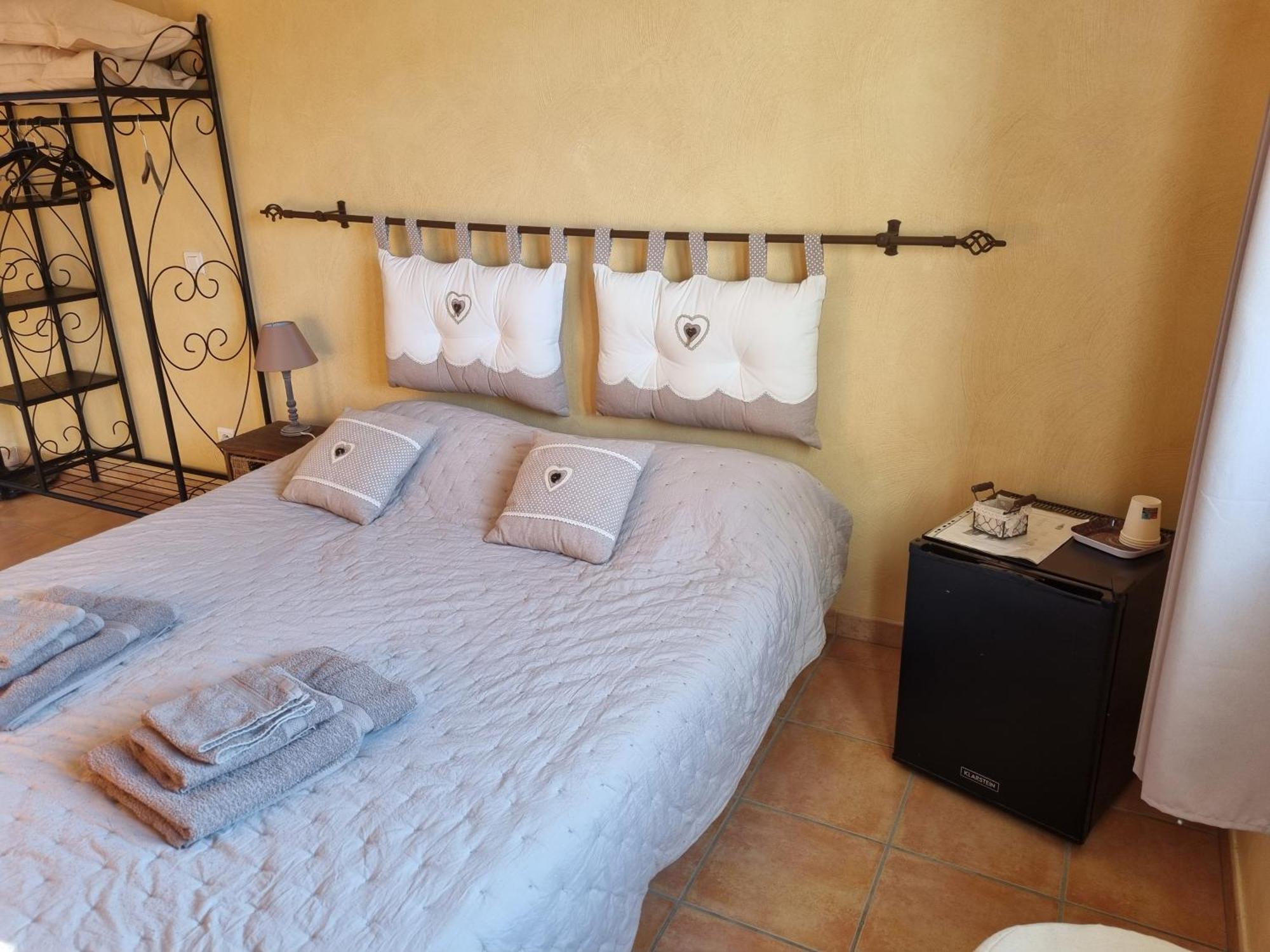 La Fanette Hotel Montbrison-sur-Lez Eksteriør billede