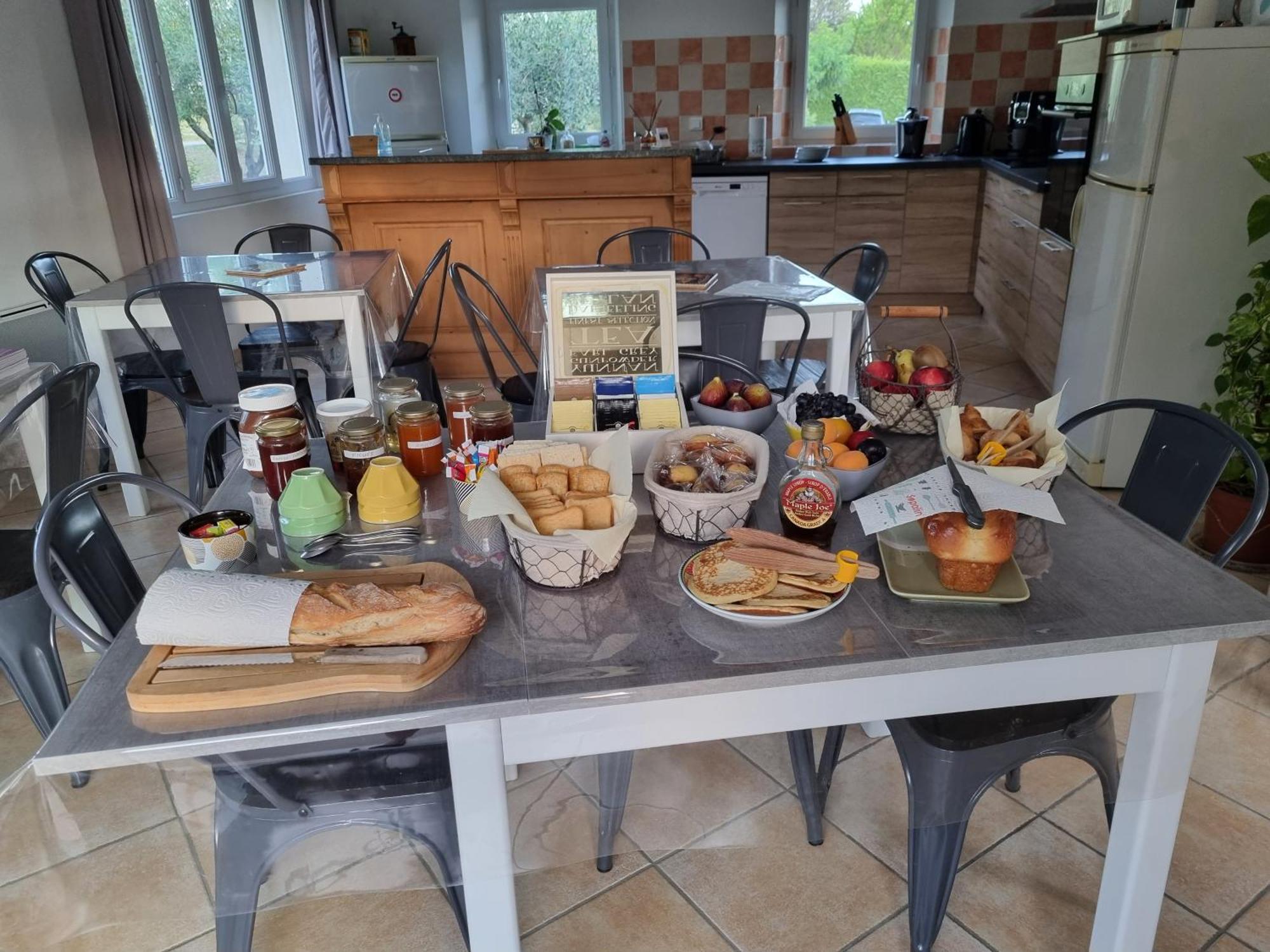 La Fanette Hotel Montbrison-sur-Lez Eksteriør billede